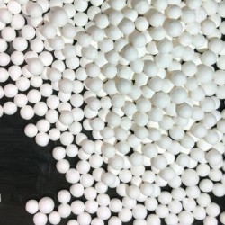 Aktywowany tlenek glinu do uzdatniania wody YH-AA-002, 2-4 mm