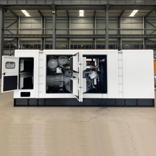 Przemysłowy generator diesla XHYP-1000GF z ATS, silnik Perkins 1500kVA, 1000kW, 380V/50HZ typ zamknięty