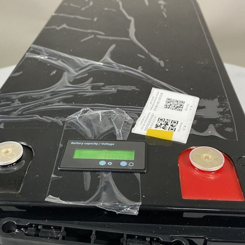 Akumulator CL-12.8V 200Ah, LiFePO4, LFP ABS Obudowa podłogowa stojąca z Bluetooth i wyświetlaczem