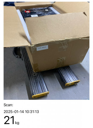 Akumulator CL-12.8V 200Ah, LiFePO4, LFP ABS Obudowa podłogowa stojąca z Bluetooth i wyświetlaczem