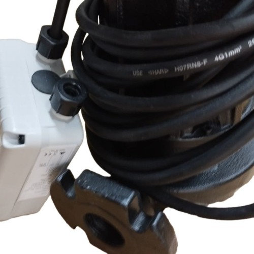 Pompa głębinowa Dreno GRIX 32-2/110 M z systemem tnącym