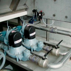 Pompa membranowa Caffini - Libellula Lib 1-3 z silnikiem elektrycznym na ramie