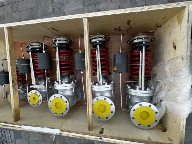 Zawór redukcyjny DN100, korpus WCB, wlot ciśnienia 5 bar, wylot 3 bar, para, 1300 kg/h