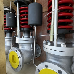 Zawór redukcyjny DN100, korpus WCB, wlot ciśnienia 5 bar, wylot 3 bar, para, 1300 kg/h