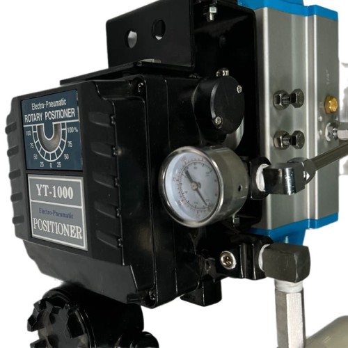 PN6 DN100 Zawór motylkowy, korpus i tarcza AISI 304, PTFE z siłownikiem pneumatycznym Ex, jednostronnego działania (ze sprężyną), pozycjoner 4-20MA