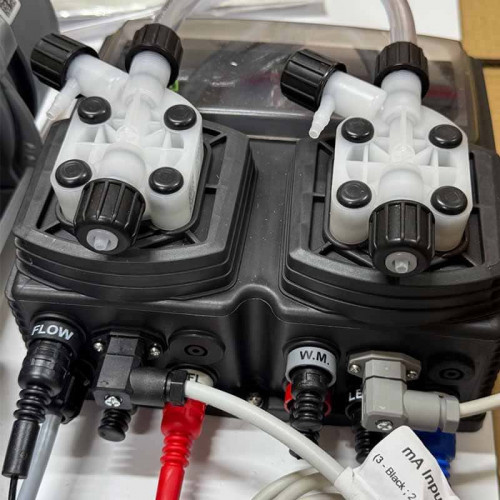 Generator dwutlenku chloru EMEC LOTUS EASY 20 g/h – system do wytwarzania, dozowania i monitorowania stężenia dwutlenku chloru w celu dezynfekcji wody