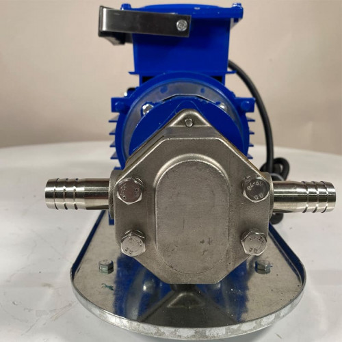 Pompa zębata ze stali nierdzewnej do pompowania śmietany, oleju, bitej śmietany WCB-50/380V 50Hz, 25 l/min, 30 m, AISI 304, 0,55 kW, 1400 obr./min, Ex