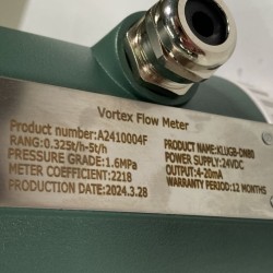 DN80 Przepływomierz wirowy ze stali nierdzewnej KLUGB PN16 RF kołnierz DIN, do pary 0.325-5 t/h <1,6 MPa, <250°C, 4-20mA, ExdIIBT66