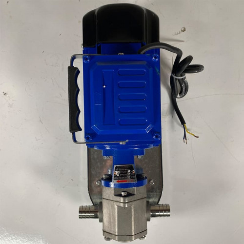 Pompa zębata ze stali nierdzewnej do przesyłu metanolu WCB-75/380V 50Hz, 37,5 l/min, 30 m, AISI 304, 0,75 kW, 1400 obr./min, Ex