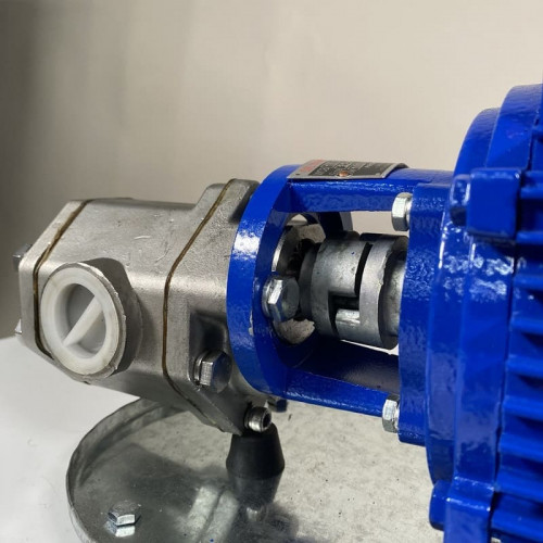 Pompa zębata ze stali nierdzewnej do oleju napędowego WCB-100/220V 50Hz, 100 l/min, 30 m, AISI 304, 1,1 kW, 2900 obr./min, Ex