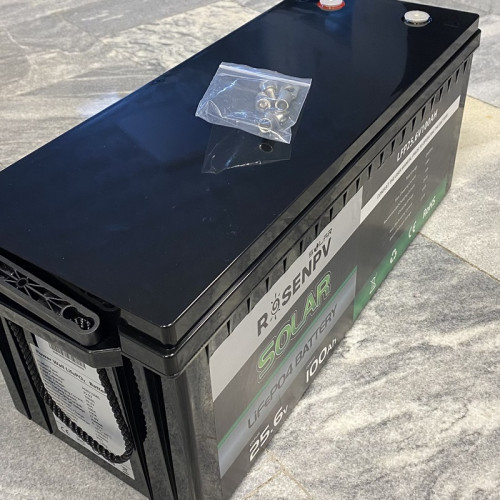 Bateria litowo-żelazowo-fosforanowa 25.6V 100Ah LiFePO4, LFP stojąca z ogniwami EVE 3.2V 100Ah LiFePO4 klasy A