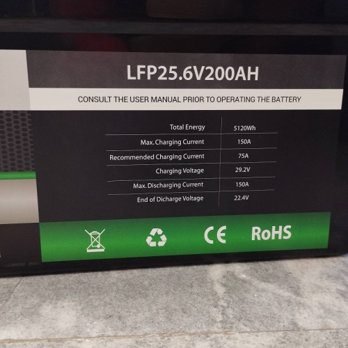 Akumulator litowo-żelazowo-fosforanowy (litowo-żelazowy) 25,6 V 200 Ah LiFePO4, stojący LFP z ogniwami EVE 3,2 V 100 Ah LiFePO4 klasy A