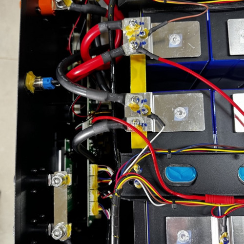 Bateria litowa 51.2V 300Ah LiFePO4, LFP montowana w stelażu z ogniwami Great power 3.2V 300Ah LiFePO4 klasy A