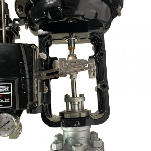 DN40 Pneumatycznie sterowany zawór regulacyjny 10P11Y-DNx4016Z-L122C-C (korpus CF8, gniazdo SS304) z pozycjonerem YT-1000, wejście 4-20 mA, Ex