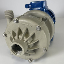Pompa odśrodkowa ze sprzęgłem magnetycznym 06 DM PP o 0,37 kW silnika