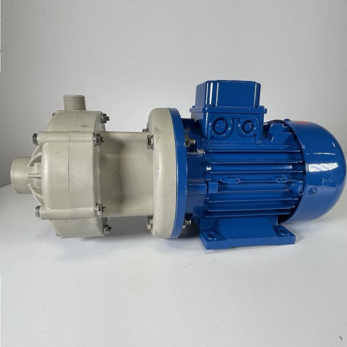 Pompa odśrodkowa ze sprzęgłem magnetycznym 06 DM PP o 0,37 kW silnika