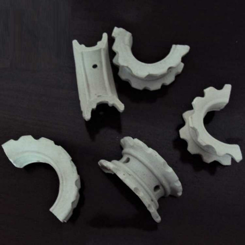 Ceramiczne super-siodłowe wypełnienie Intalox, 38x30x4 mm, Ceramic Intalox Super Saddles