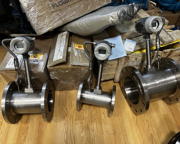 DN150 Pomiar pary technologicznej, przepływomierz wirowy ze stali nierdzewnej LUGB-D PN16 RF kołnierz DIN, 1,4-14 t/h, <1,6 MPa, <250°C, 4-20mA, ExdII